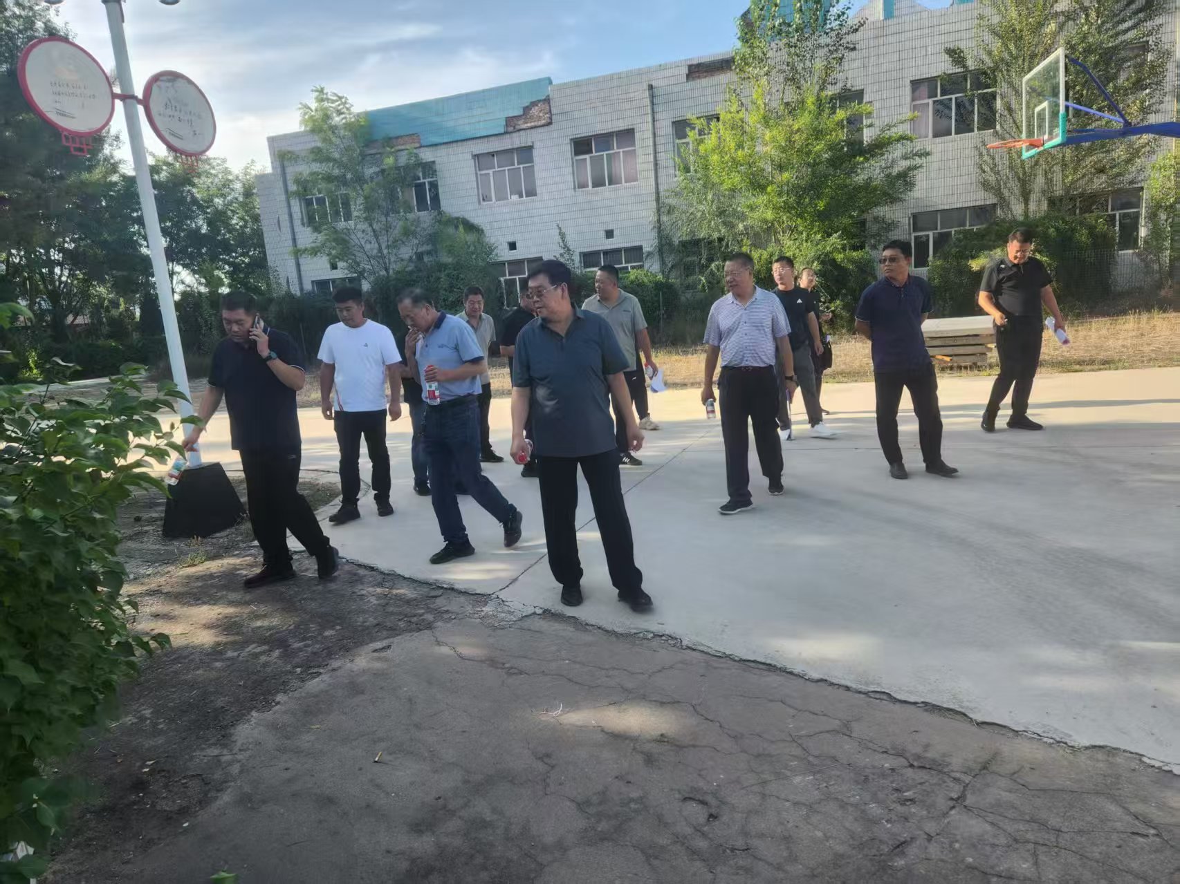 威海市塑胶地面混合型塑胶跑道 - 一站式服务